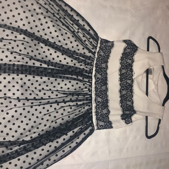 Dress (black and white) - Picture 2 of 3